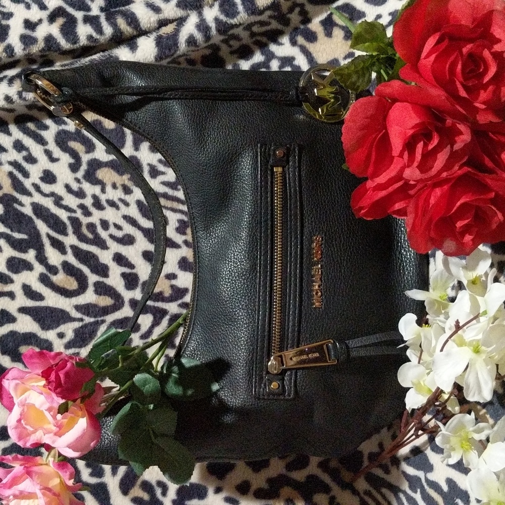 Michael Kors Rhea medium messenger handbag